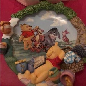 Winnie the Pooh collectors plate
